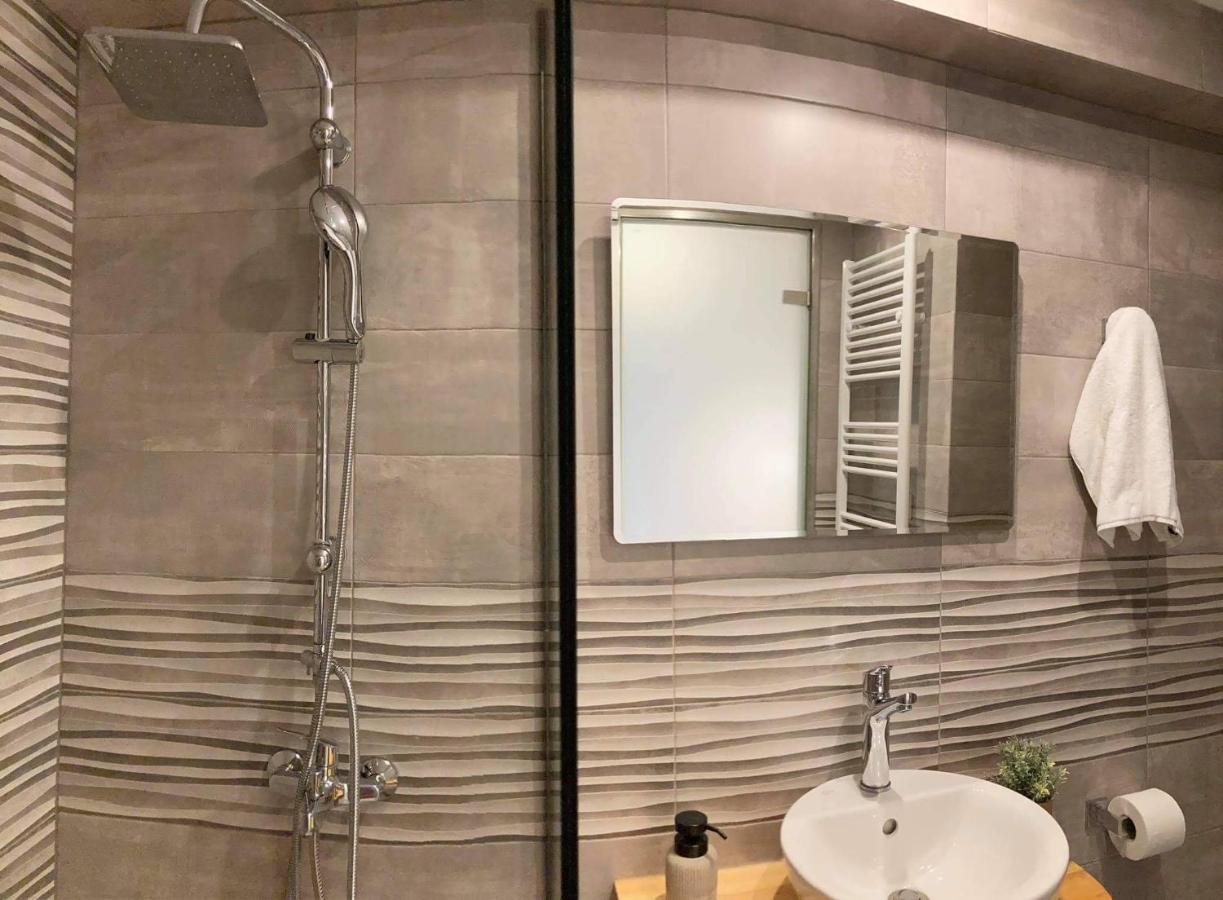 Μούσες Aparthotel Kalavryta Exteriör bild