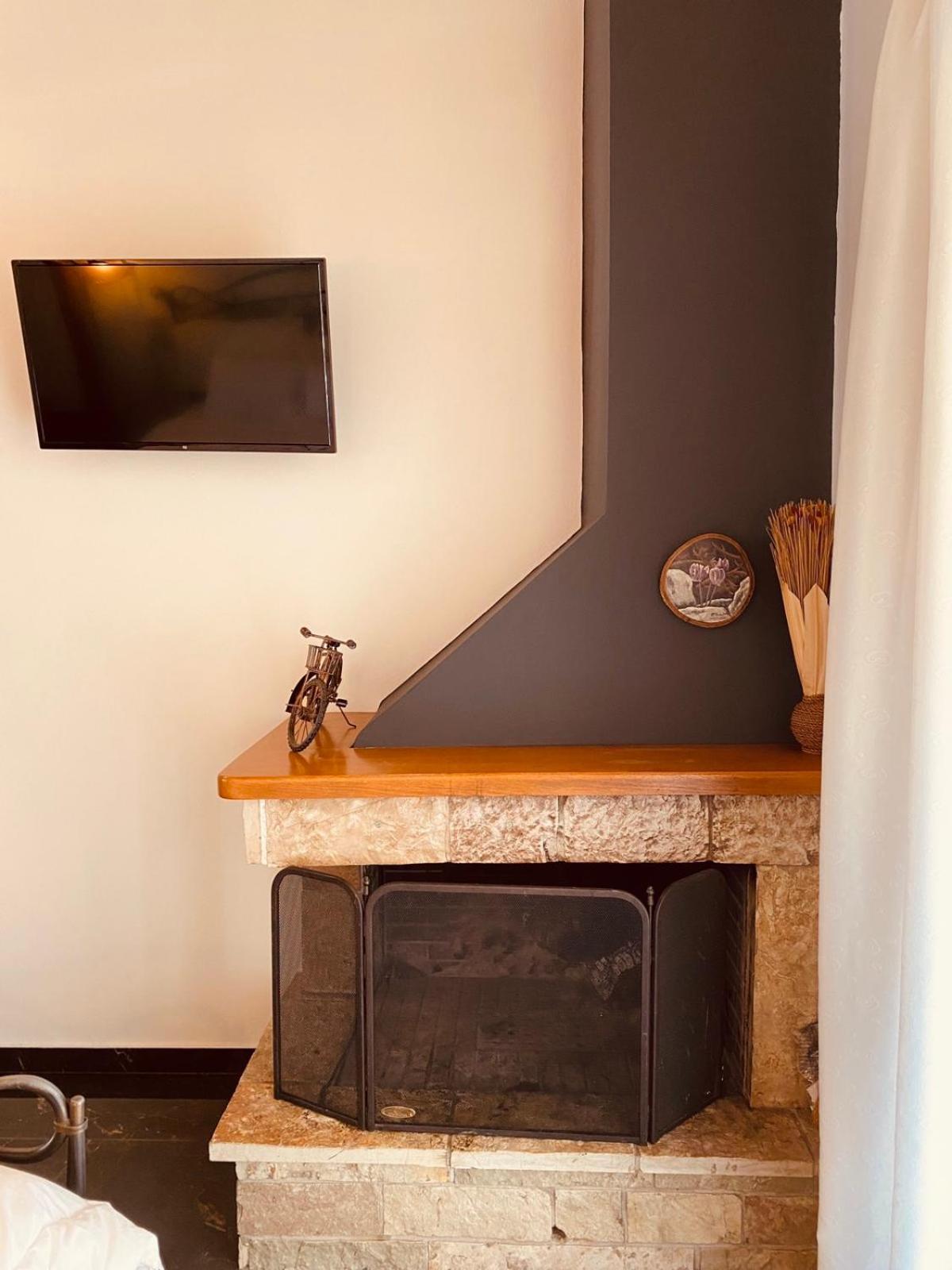 Μούσες Aparthotel Kalavryta Exteriör bild
