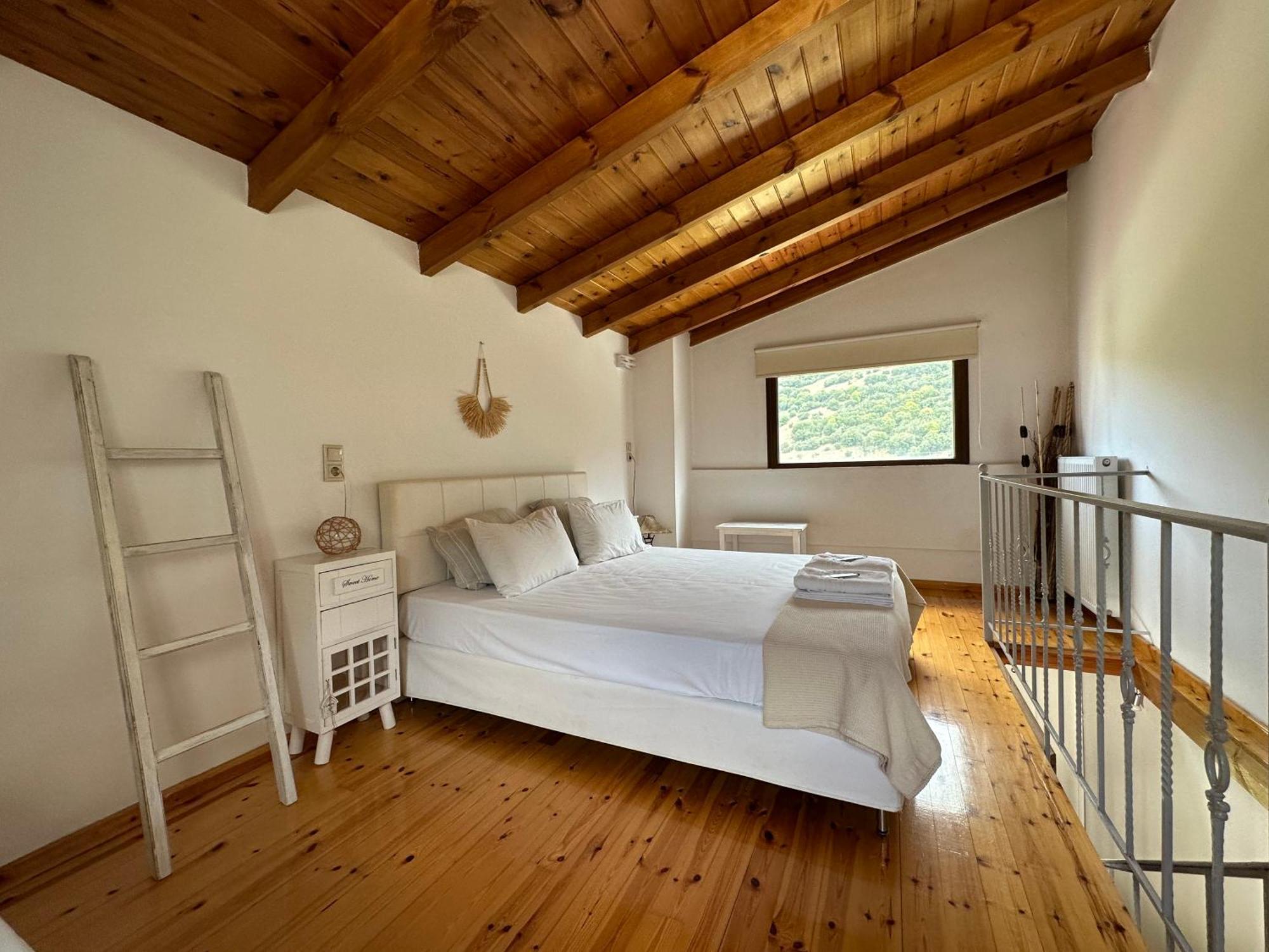 Μούσες Aparthotel Kalavryta Exteriör bild